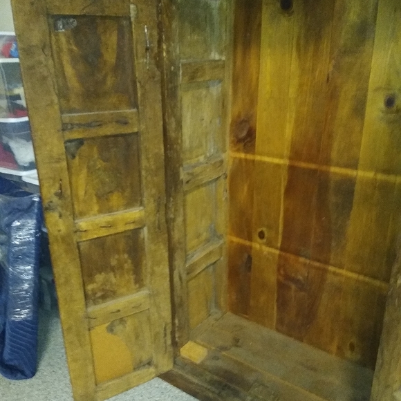 Antique Wardrobe - Picture 3 of 4